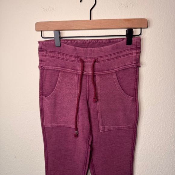 Free People Movement Kyoto Pocket Leggings XS Maroon Mid Rise Jogger Leggings - Picture 3 of 6